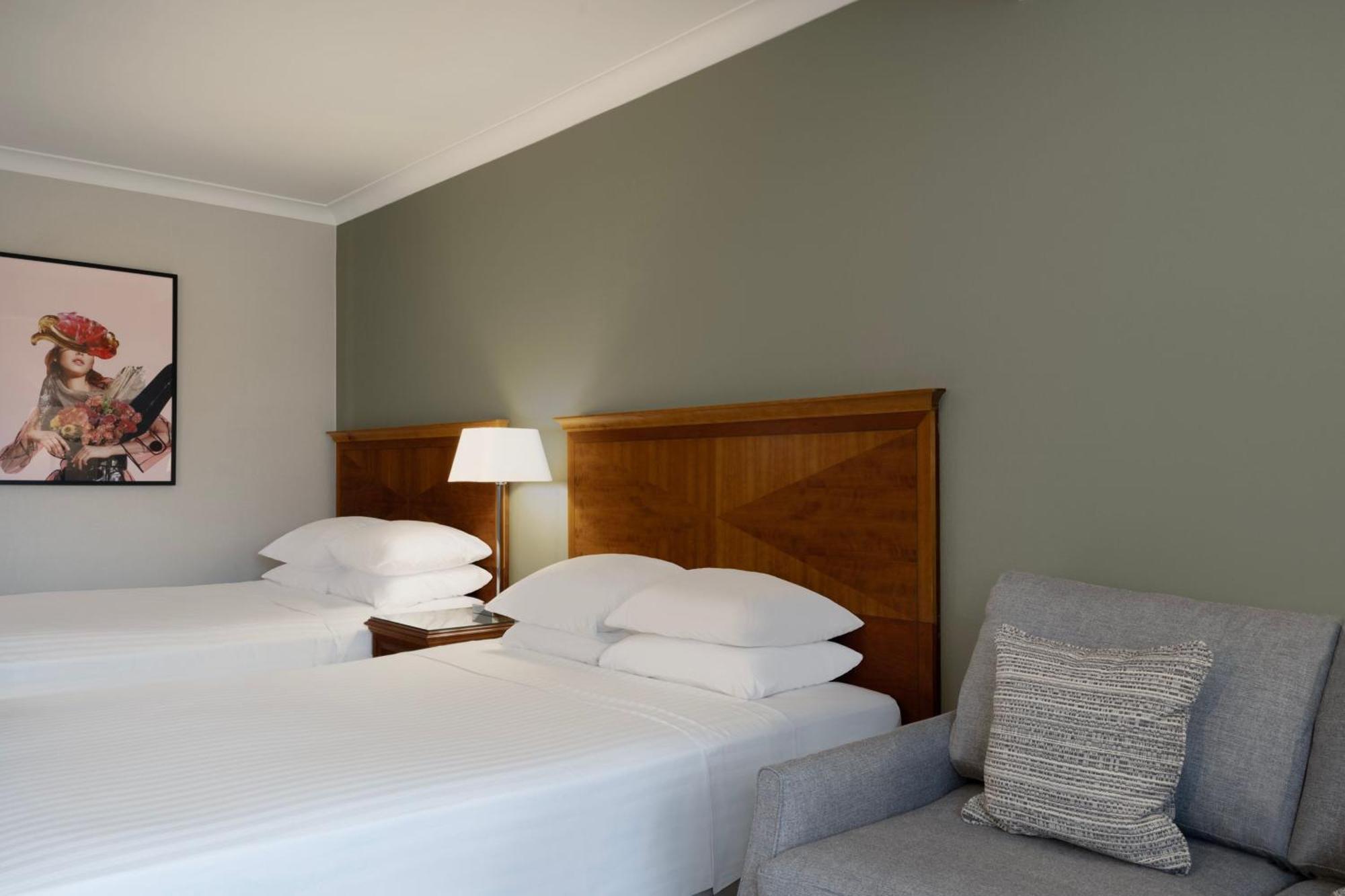 Delta Hotels By Marriott Waltham Abbey Exterior foto