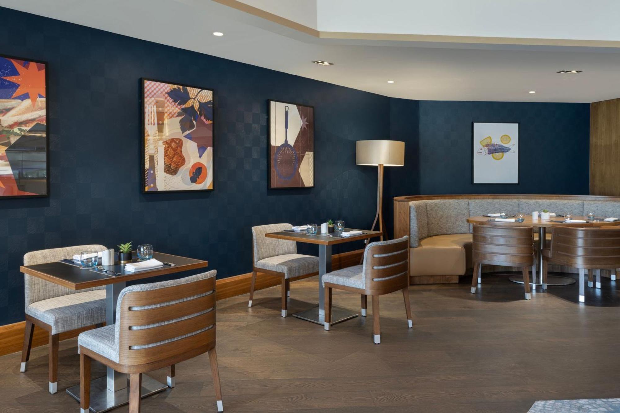 Delta Hotels By Marriott Waltham Abbey Exterior foto