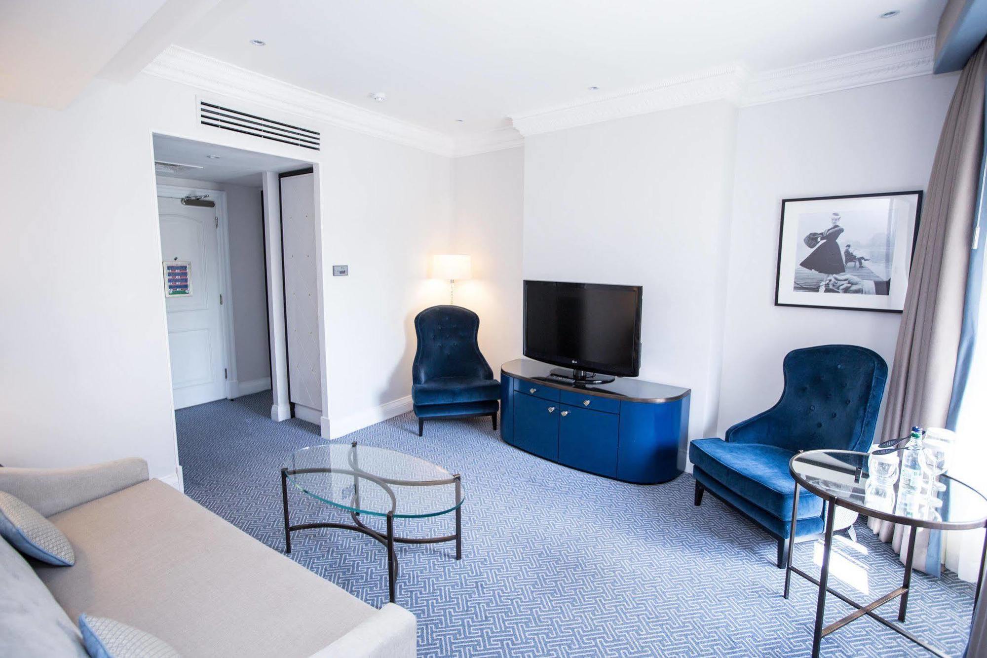 Delta Hotels By Marriott Waltham Abbey Exterior foto